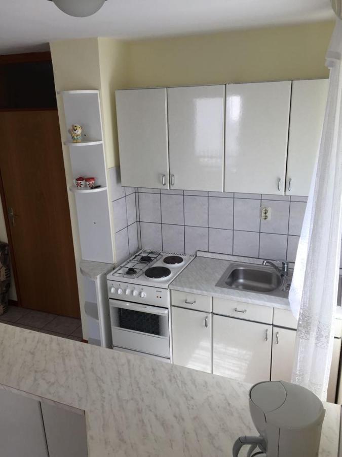 Apartmani Ana Malinska Zewnętrze zdjęcie