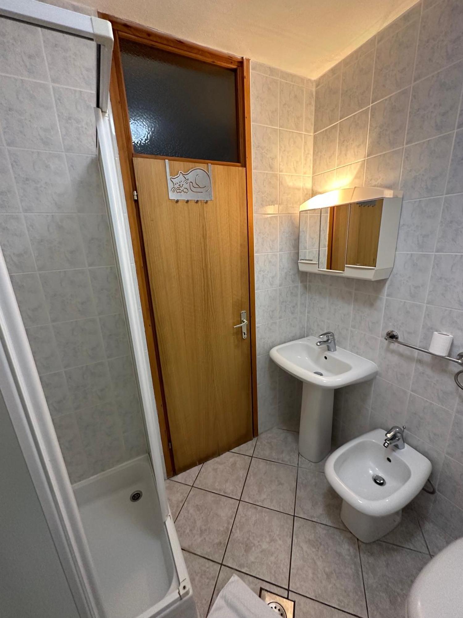Apartmani Ana Malinska Zewnętrze zdjęcie